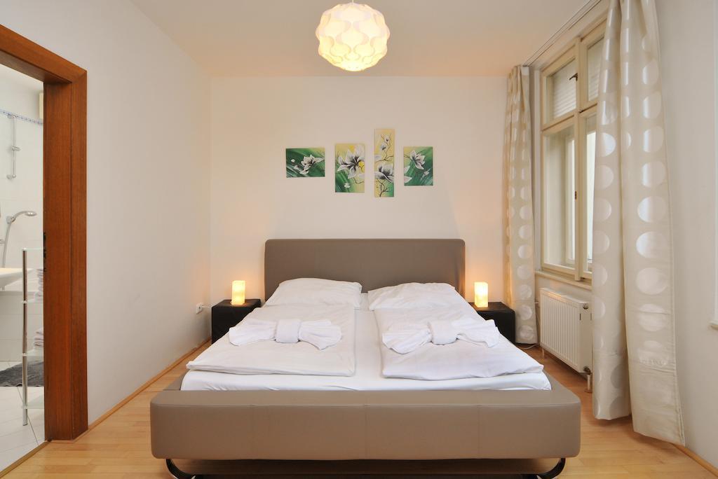 Selinor Old Town Apartments Praga Quarto foto